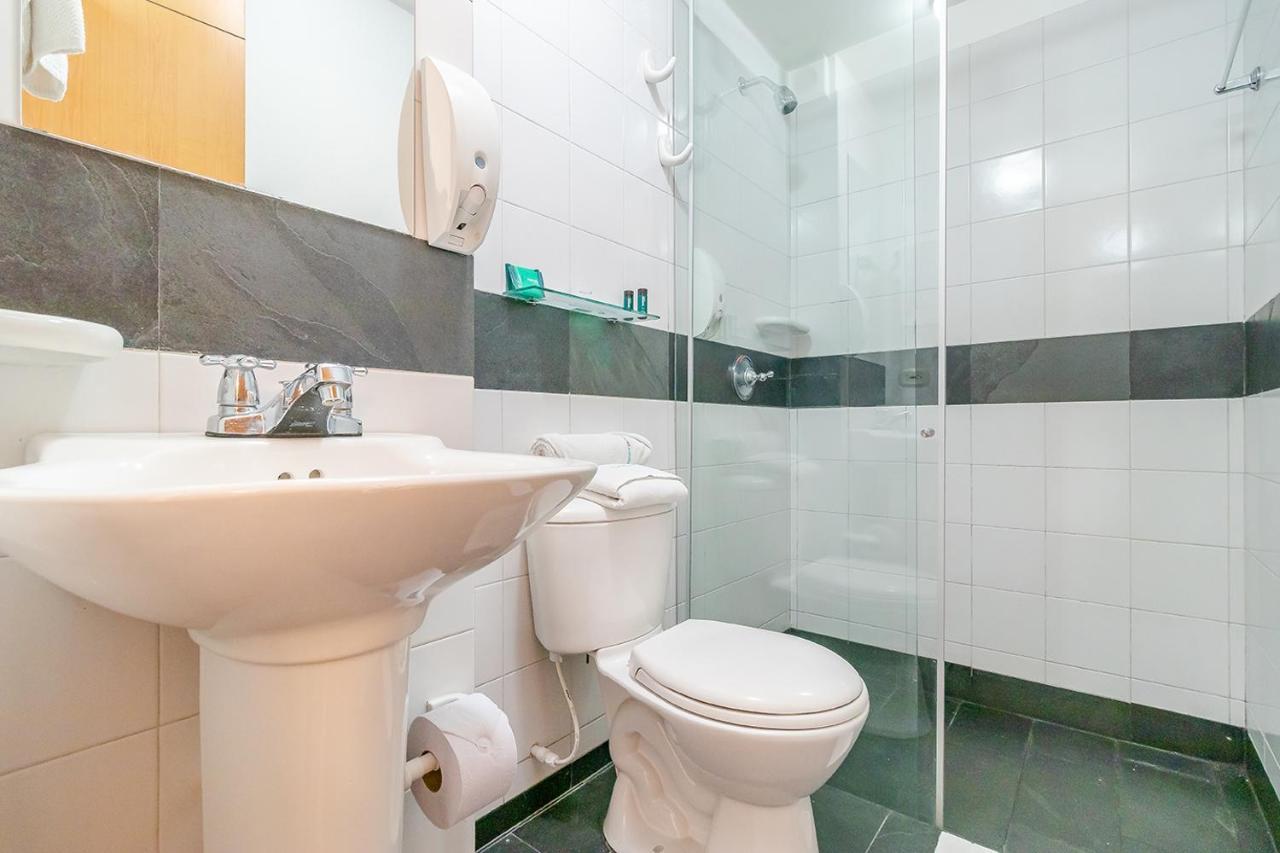 Ayenda Abitare 56 Hotel Богота Екстериор снимка