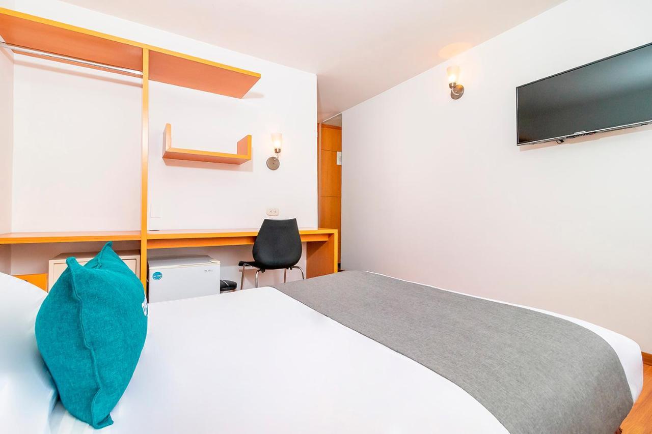 Ayenda Abitare 56 Hotel Богота Екстериор снимка